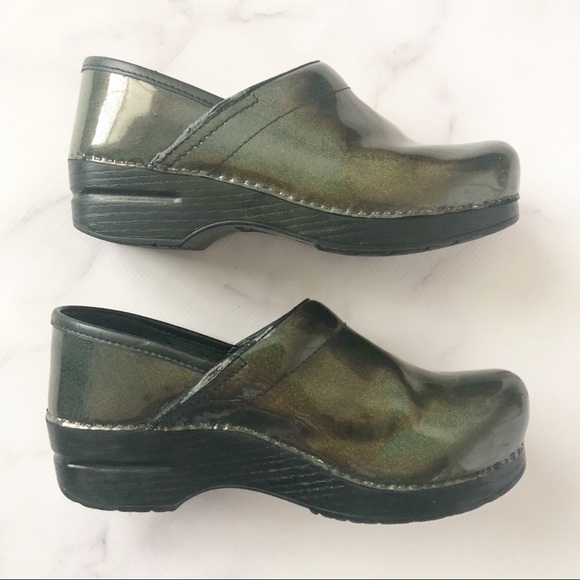 dansko sale size 38